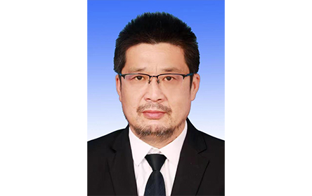 二寸照.jpg 二寸照.jpg